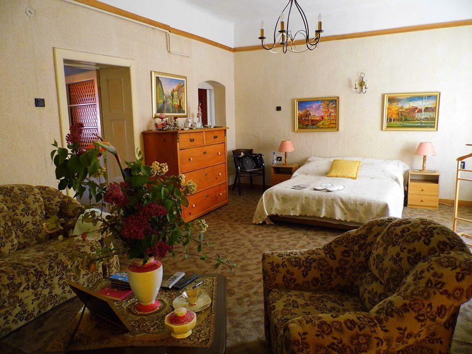 Fonagy Es Walter Vendeg- Es Borhaz Bed & Breakfast Vác Cameră foto